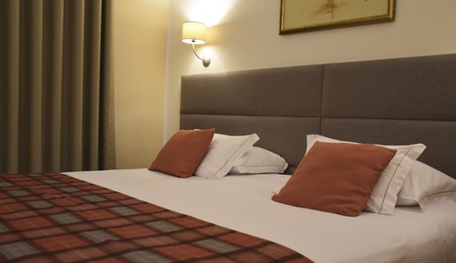 Habitación estándar con 1 cama doble o 2 individuales