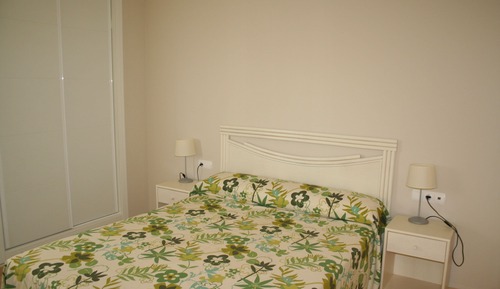 One bedroom apartment for 2 adults and 2 children