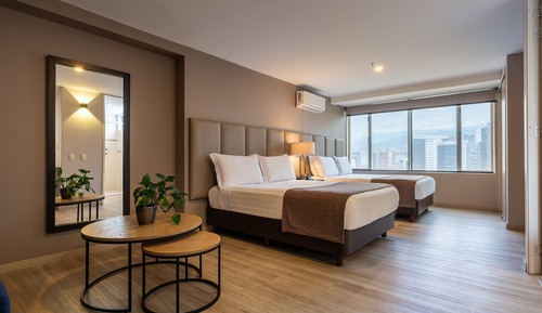 Habitación estándar con 2 camas individuales, 1 cama individual (Superior Apartment Twin Bed)