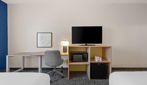 Habitación, 2 camas de matrimonio, accesible para personas con discapacidad (Hearing)