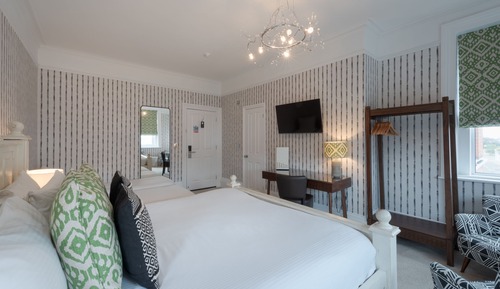 Superior Superking Room with Shower