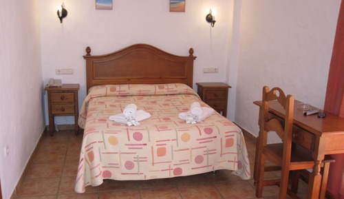 Habitación doble, patio