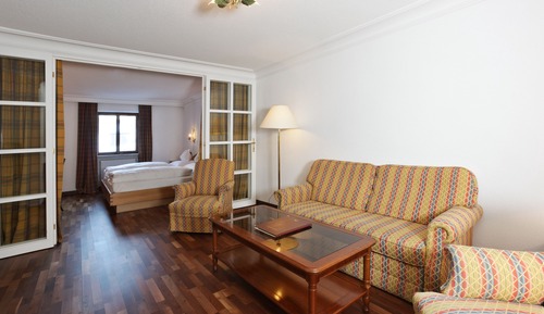Suite familiar
