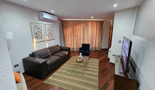 Dúplex (Apartment)
