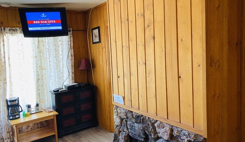 Habitación estándar doble, 1 cama de matrimonio, baño privado (017 Motel Room 1K )