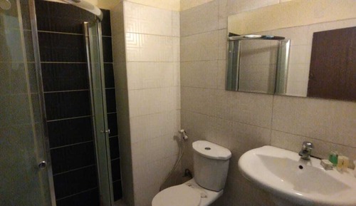 Habitación económica con 1 cama doble o 2 individuales