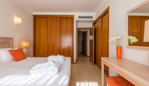 Apartamento familiar, 1 habitación, vistas al jardín