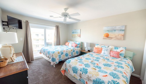 Condo, 2 Bedrooms