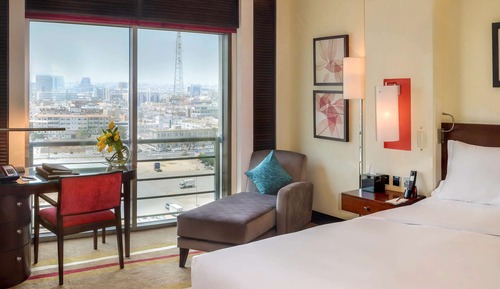 Habitación de lujo, 1 cama de matrimonio grande, balcón, vistas a la ciudad