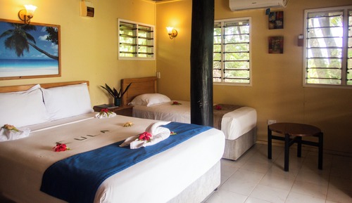 Habitación estándar con 1 cama doble o 2 individuales, terraza, vistas parciales al mar