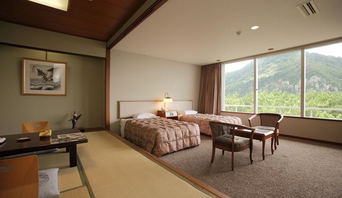 Habitación estándar con 2 camas individuales (Satsuma 2 beds + 3 Japanese Futon)