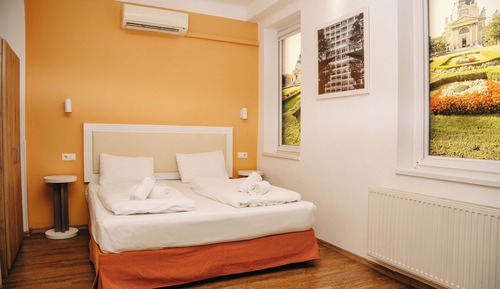 Habitación estándar con 1 cama doble o 2 individuales