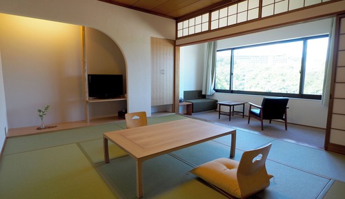 Habitación tradicional, no fumadores (JP-Style w/ Mountain View, share Bath)