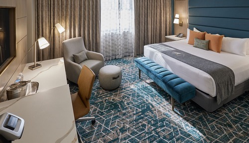 Habitación Grand, 1 cama de matrimonio grande, en una planta alta