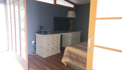 Suite (2 Queen Beds and 1 Double)
