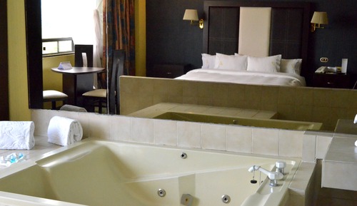 Suite sénior, bañera de hidromasaje