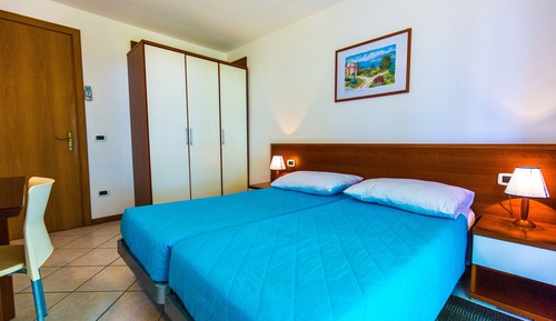 Apartamento, 1 habitación, vistas al parque (2+2)