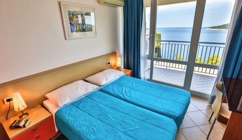 Two bedroom apartment (5+2) - sea view