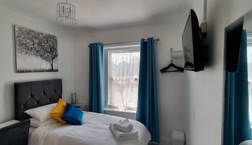 Habitación básica doble, baño privado, vistas al jardín