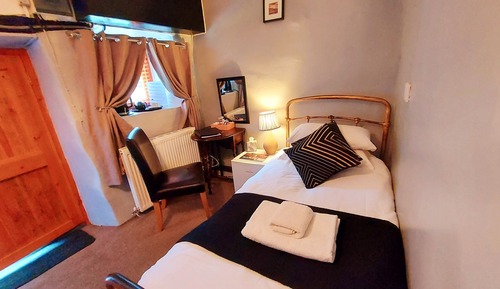 Habitación individual, baño privado