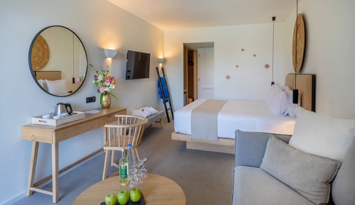 Suite junior, piscina privada (2+1)