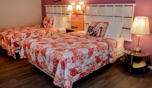 Habitación cuádruple Deluxe, baño privado (Deluxe Double Queen)