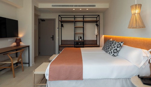 Habitación doble, balcón (Magnus)(2 adults)
