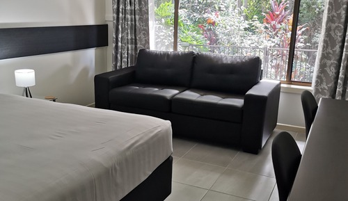Habitación, 1 cama de matrimonio grande, vistas al río