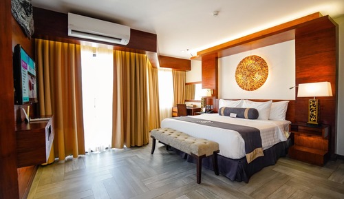 Suite (Mabuhay)