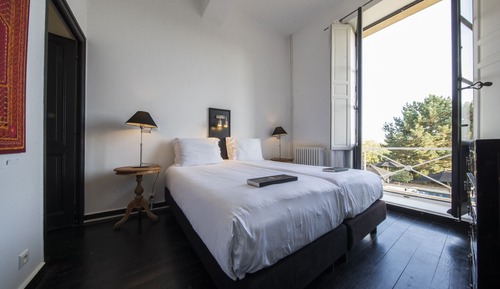 Suite familiar