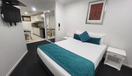 Estudio básico, 1 cama de matrimonio
