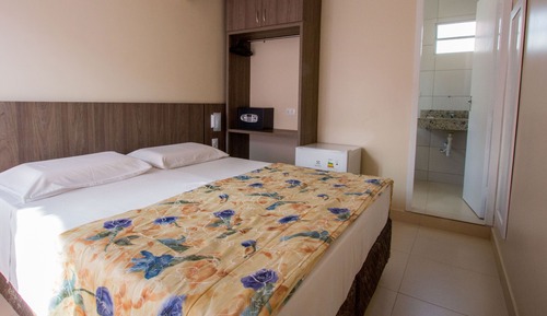 Habitación estándar con 1 cama doble o 2 individuales