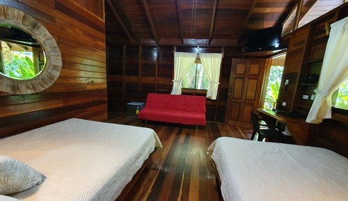 Bungalow familiar, 2 camas dobles, vistas al jardín