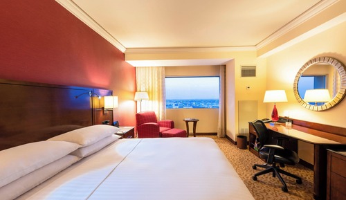 Habitación Deluxe, 1 cama de matrimonio grande, vistas a la ciudad