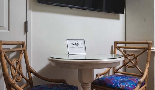 Suite estudio, 1 cama de matrimonio grande con sofá cama, vistas a la ciudad (unit 316)