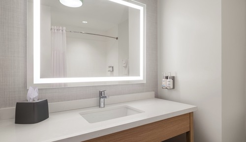 Habitación estándar, 2 camas de matrimonio, bañera accesible