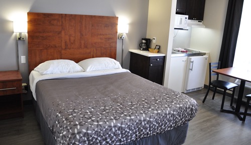 Suite, 2 camas de matrimonio, no fumadores, cocina básica (Two Room, 2 Queen Bed)