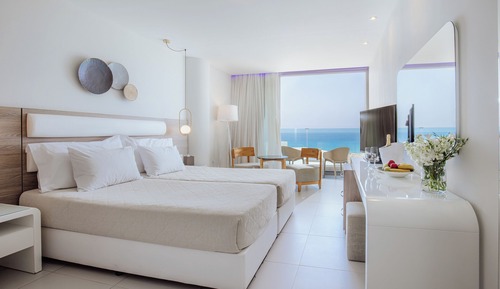 Penthouse, Sea View