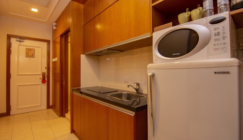 Studio Apartment