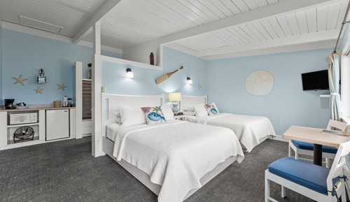 Habitación estándar, 2 camas de matrimonio (No Pets)