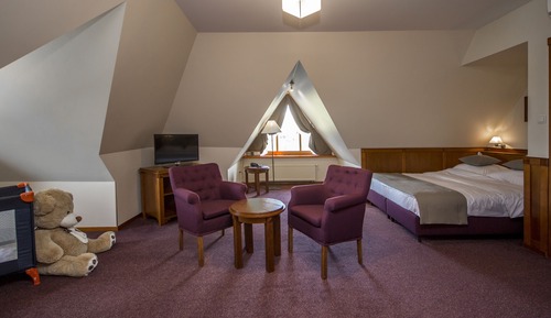 Habitación triple Premium, vistas a la montaña