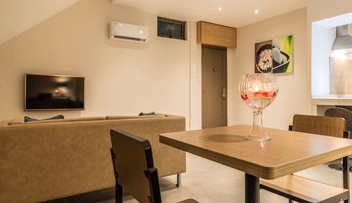 Suite ejecutiva, 1 cama de matrimonio grande, bañera, frente a la playa