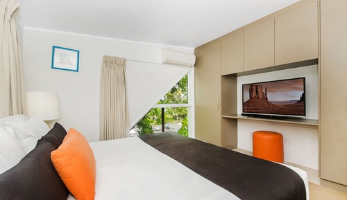 Rainforest Canopy - One Bedroom Apartment
