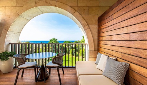 Habitación Deluxe, 1 cama de matrimonio grande, no fumadores, vistas parciales al mar (Balcony)