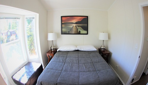 Cabaña Deluxe, 1 cama de matrimonio con sofá cama, cocina, vistas al río (1)
