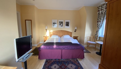 Habitación doble, baño privado