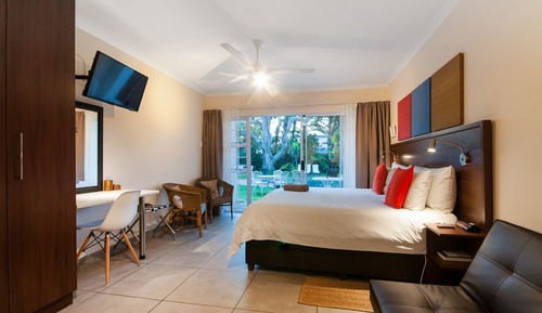 Habitación ejecutiva, 1 cama de matrimonio (Garden facing)