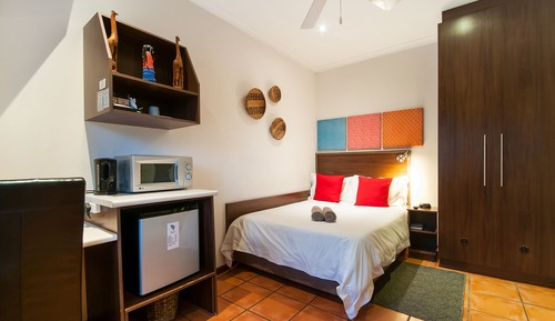 Habitación clásica doble (Saver A: Garden facing)