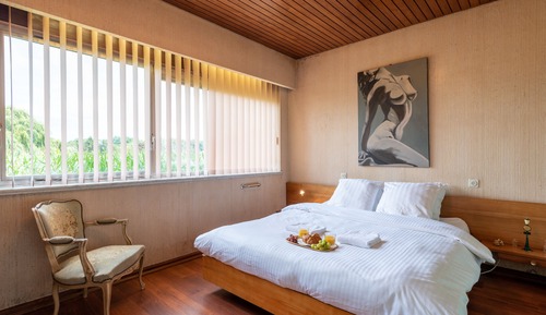 Casa familiar, 4 habitaciones, no fumadores, vistas al jardín