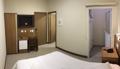 Habitación triple ejecutiva, accesible para personas con discapacidad
